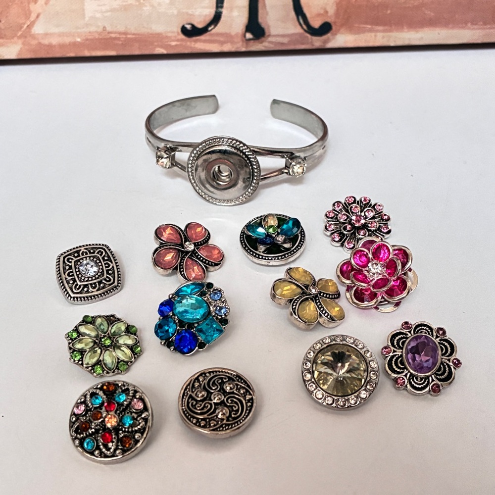 NEW 18mm Silvertone Ginger Snap Bracelet w/12 Snaps!💖